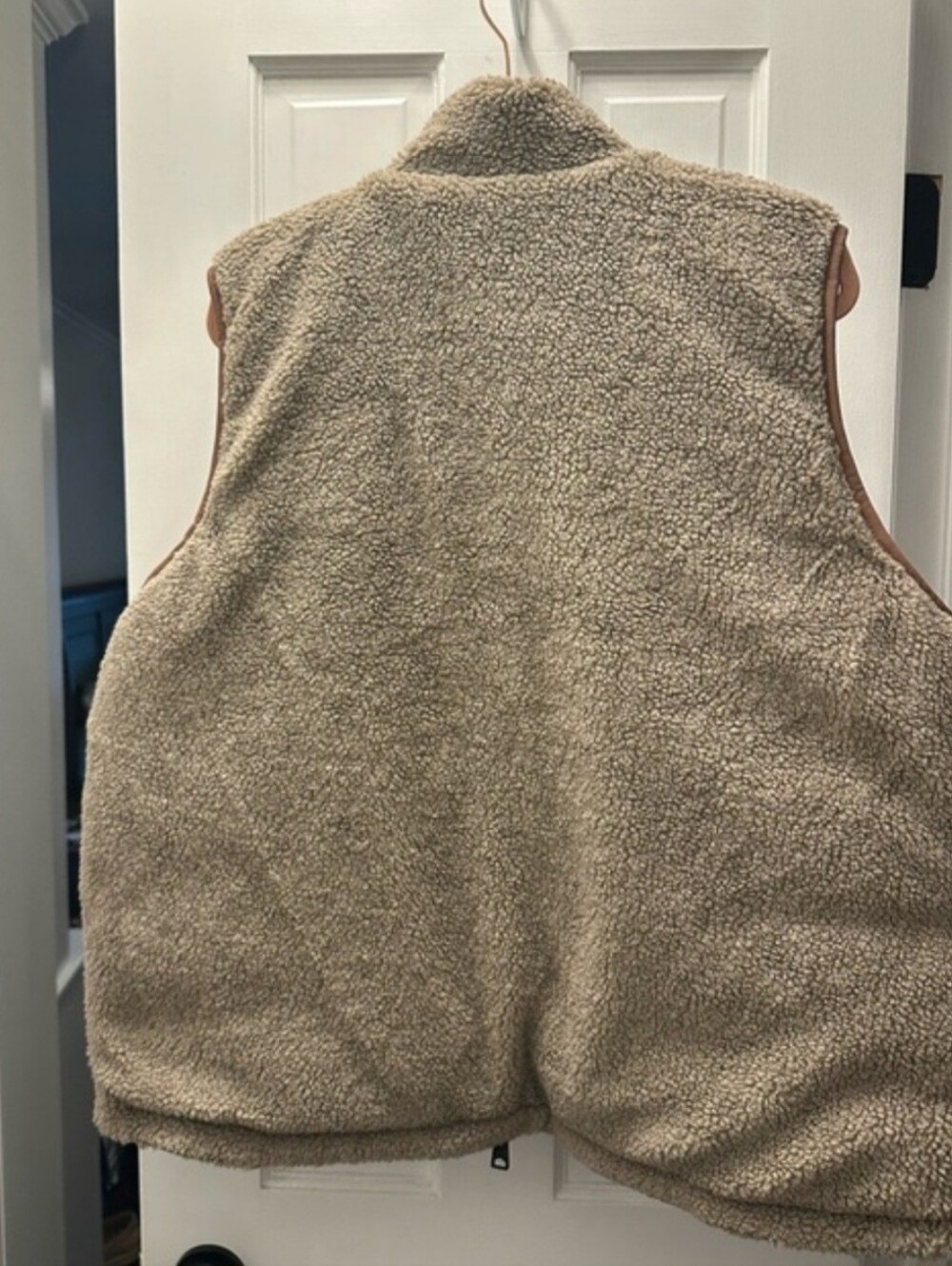 Carhartt Womens XL Tan Quilted Sherpa-Lined Vest - Picture 4 of 6
